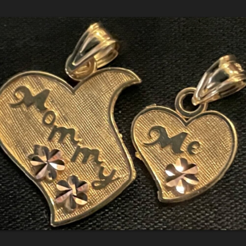 14k Mommy & Me pendants